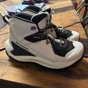 Salomon hiking boots